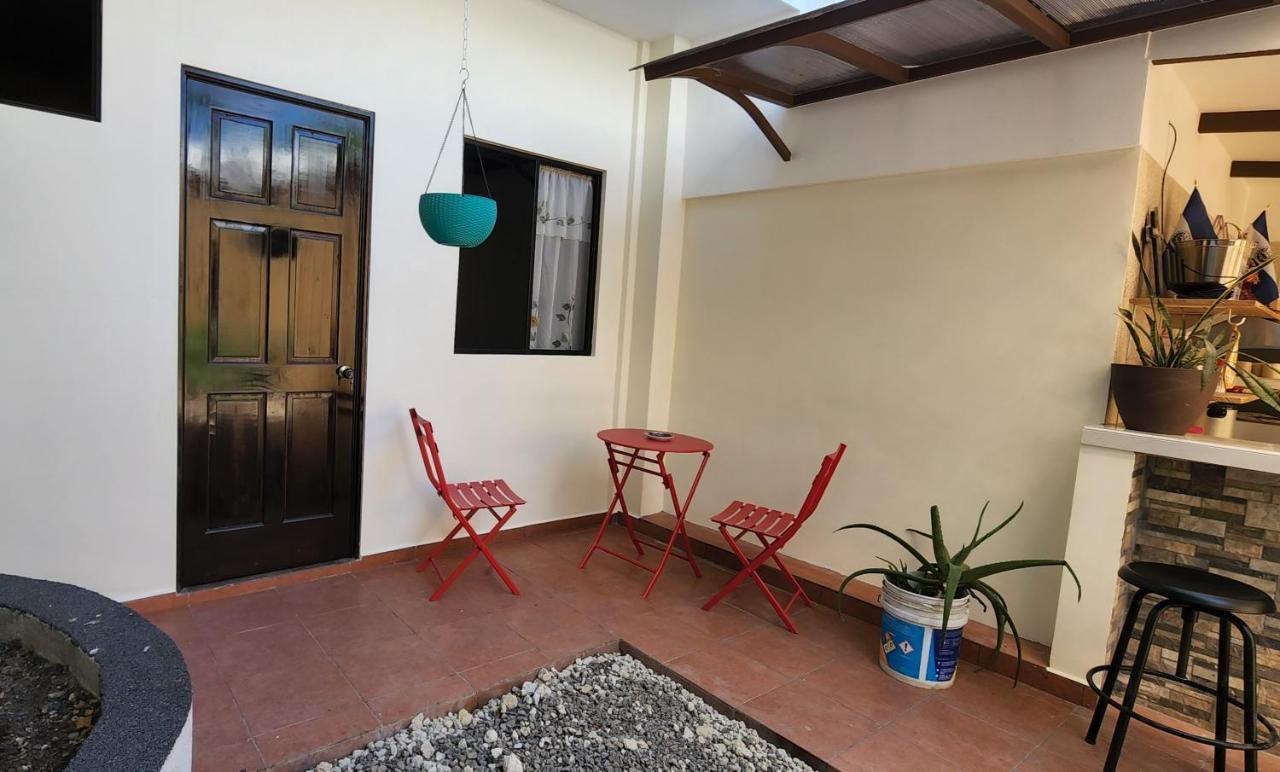 Altea Hostal Σάντα Άνα Εξωτερικό φωτογραφία